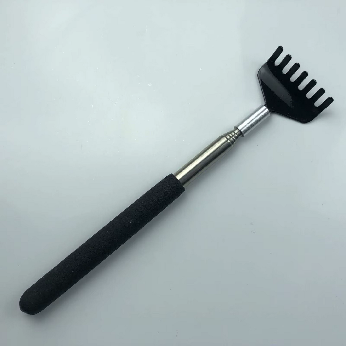 Extendable Back Scratcher